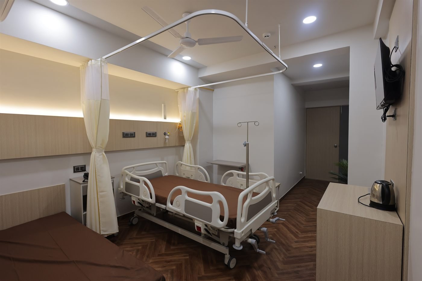 Private Patient Rooms - Atlas Hospital Gandhidham
