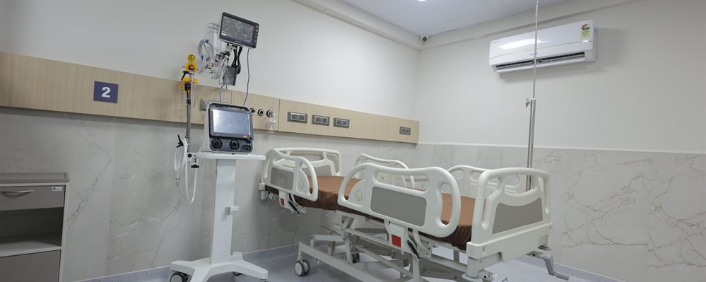 Intensive care unit at Atlas Hospital Gandhidham